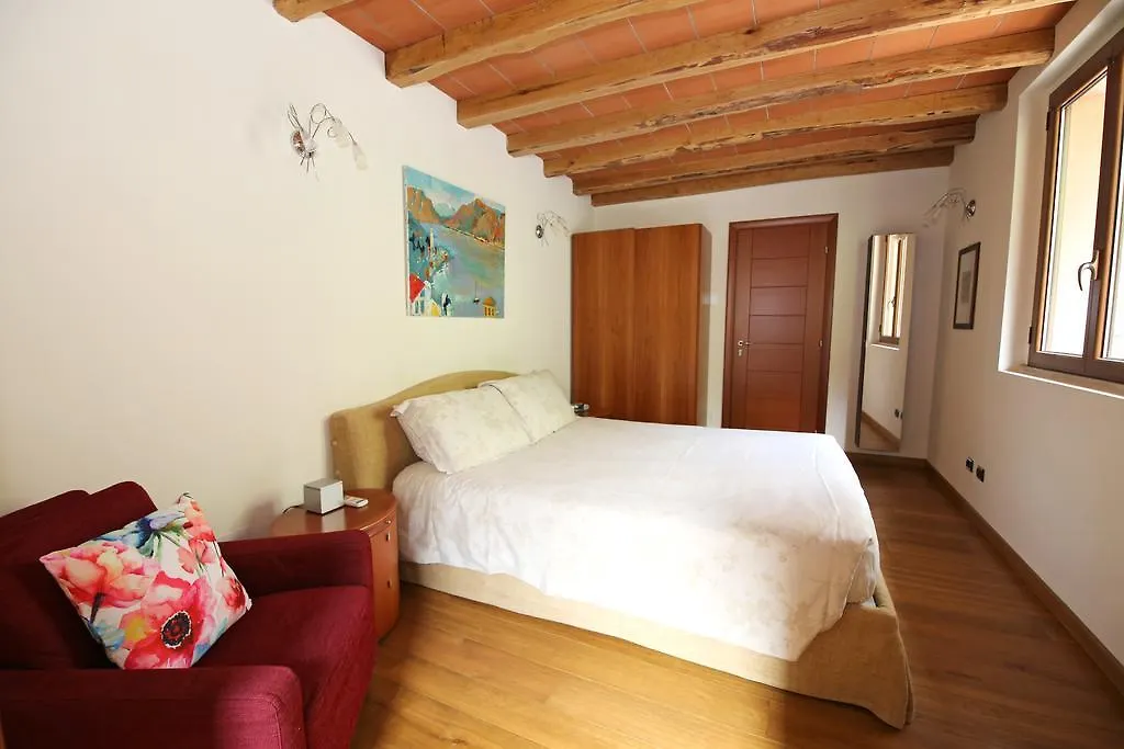 Casa Giulio Apartment In Lezzeno Lake Como איטליה
